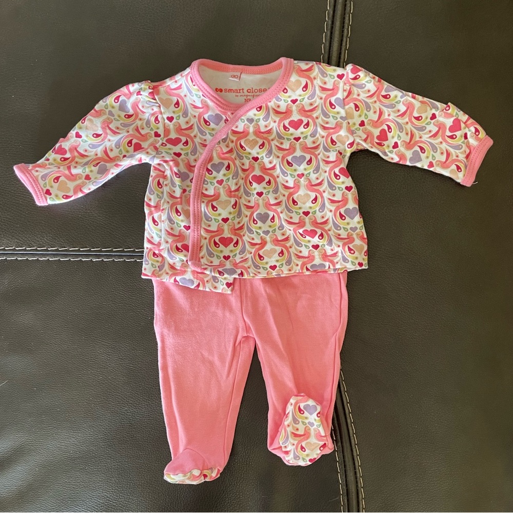 Smart Close Magnetic Girls Outfit